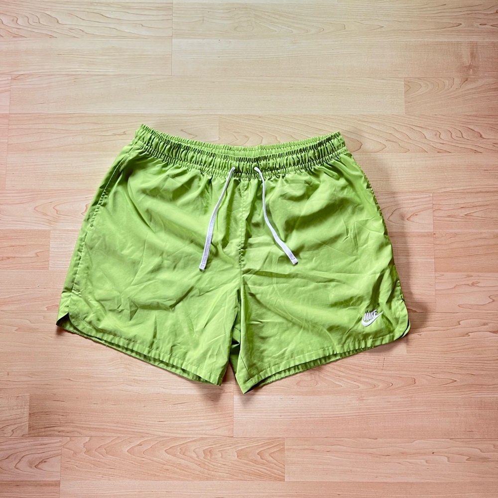 Nike Sportswear Essentials Woven Lined Shorts - Green - DM6829-332 Men's Size XL
